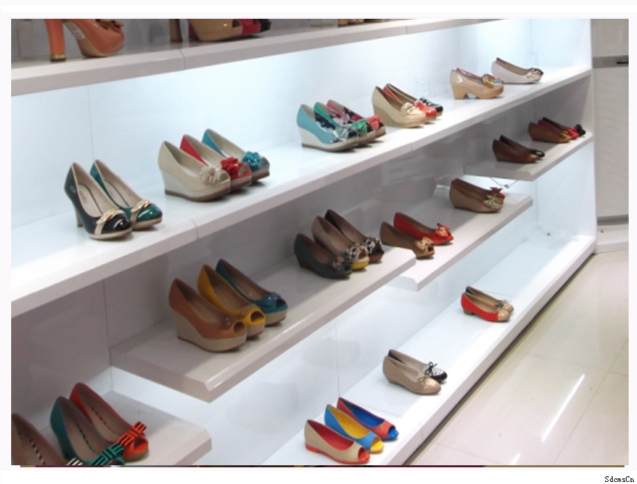 南昌大东鞋柜展柜