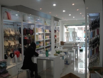 南昌内衣展柜,最专业的服装展柜制作厂家