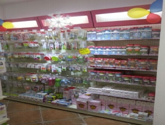 南昌高新单面背孔母婴店货架，带灯箱的货架