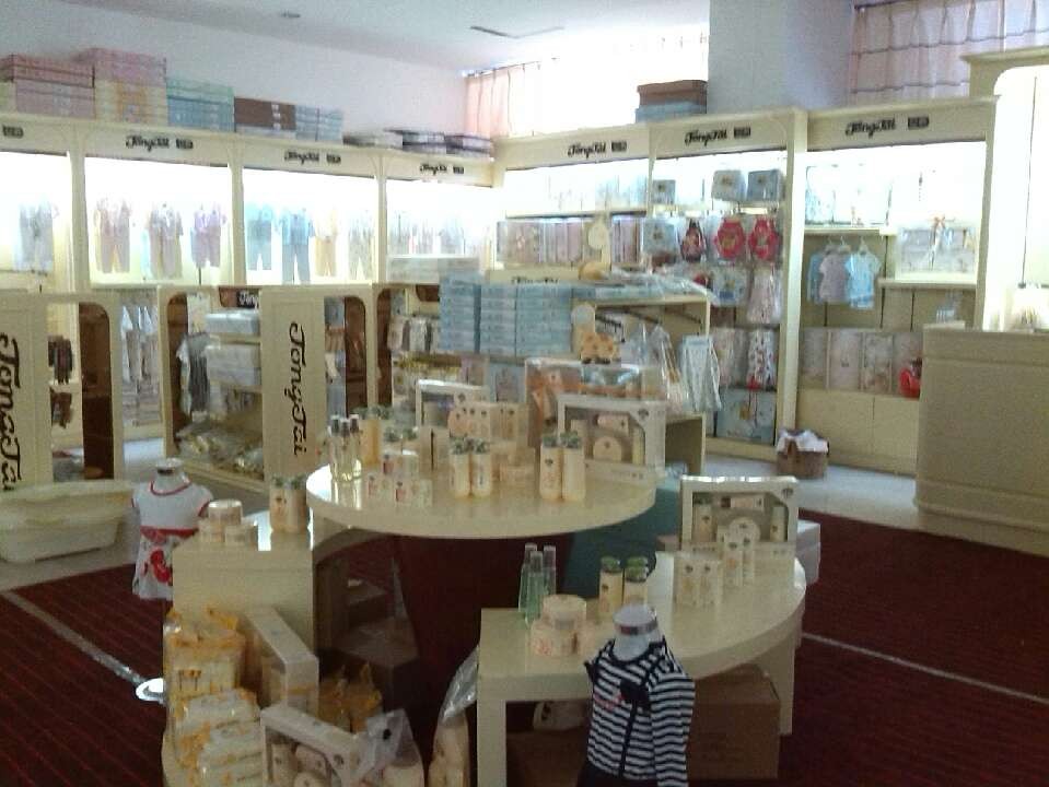 母婴连锁品牌店展柜定做价格