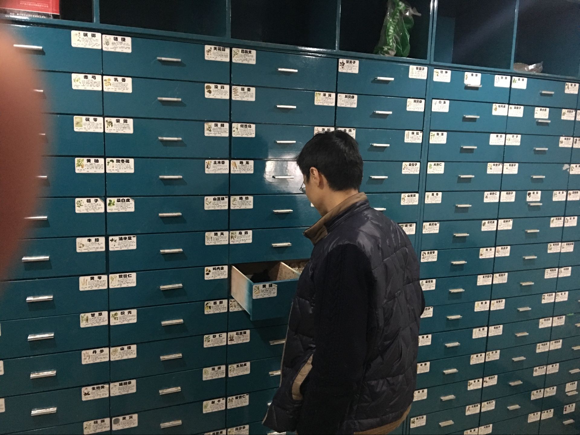 南昌中药柜定做,实木中药柜厂家直销